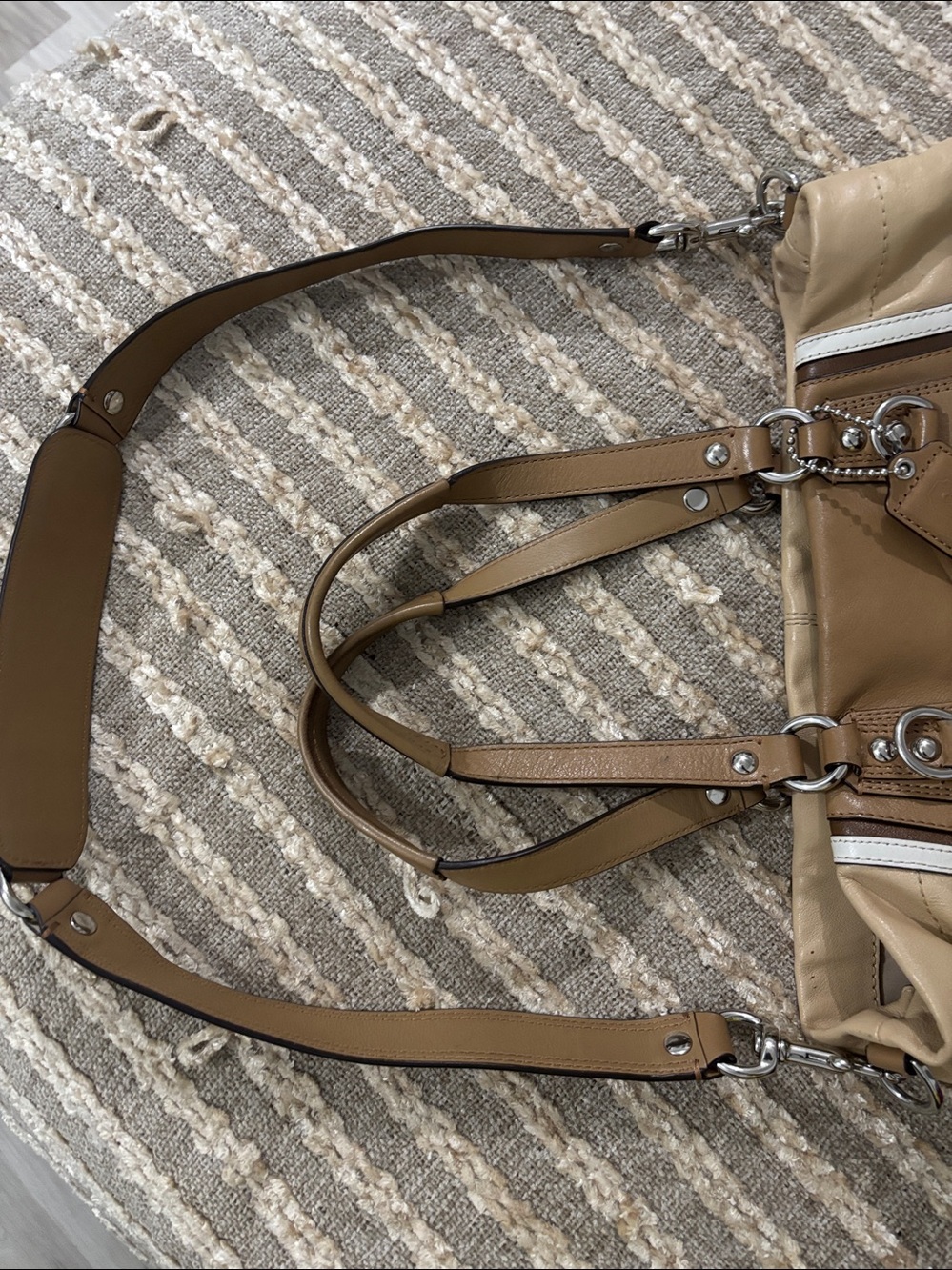 Coach Ashley Spectator Leather Shoulder Bag - Picture 8 of 16